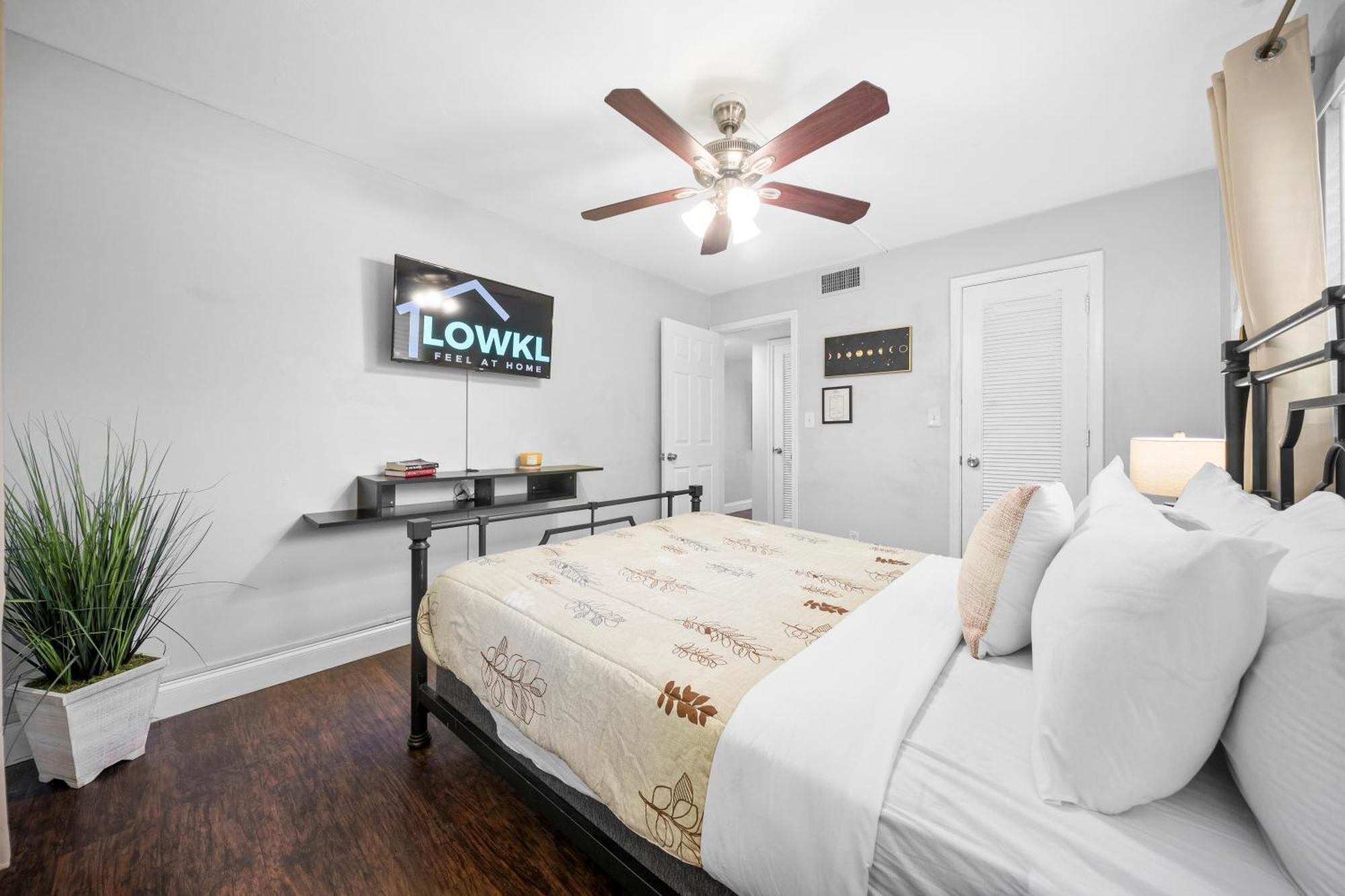 The Victor By Lowkl Fort Lauderdale